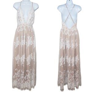 Cupshe X Madison Lace over Nude Deep Plunge Maxi Dress Wedding Sz XS (1222